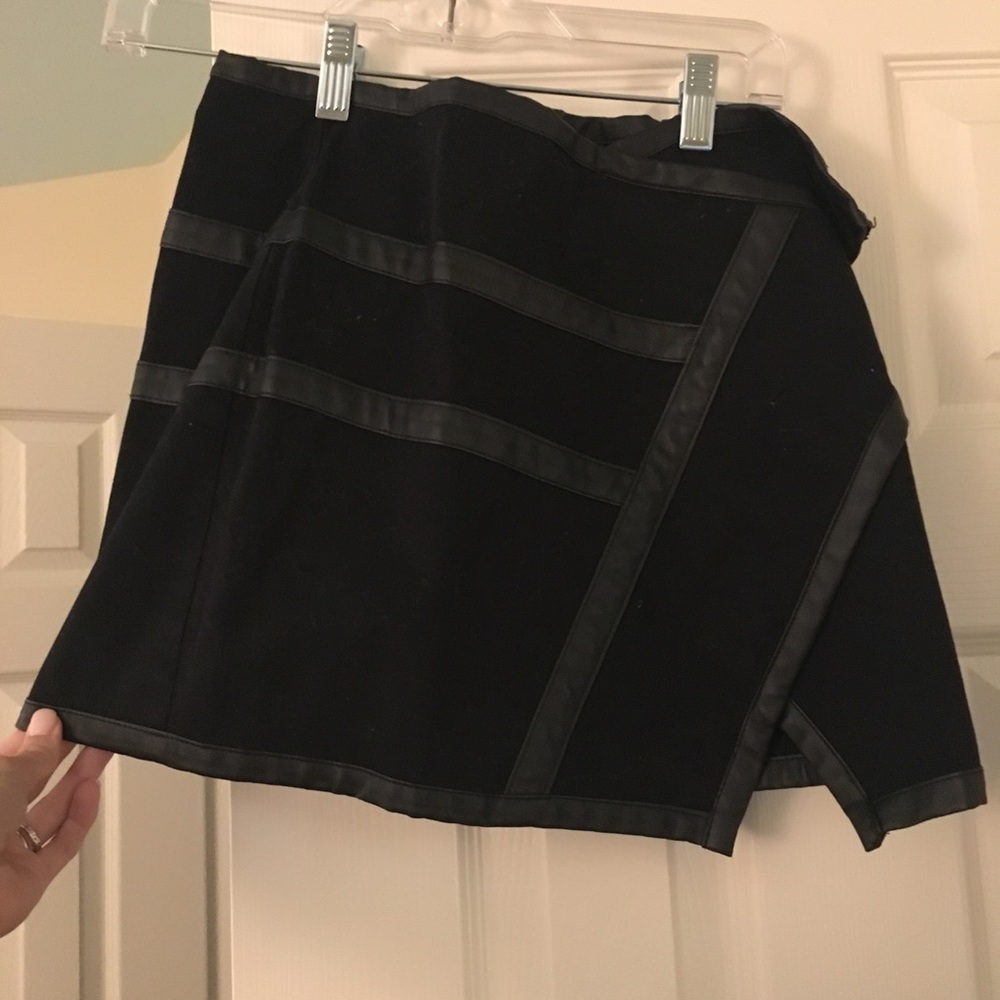 Billabong mini skirt